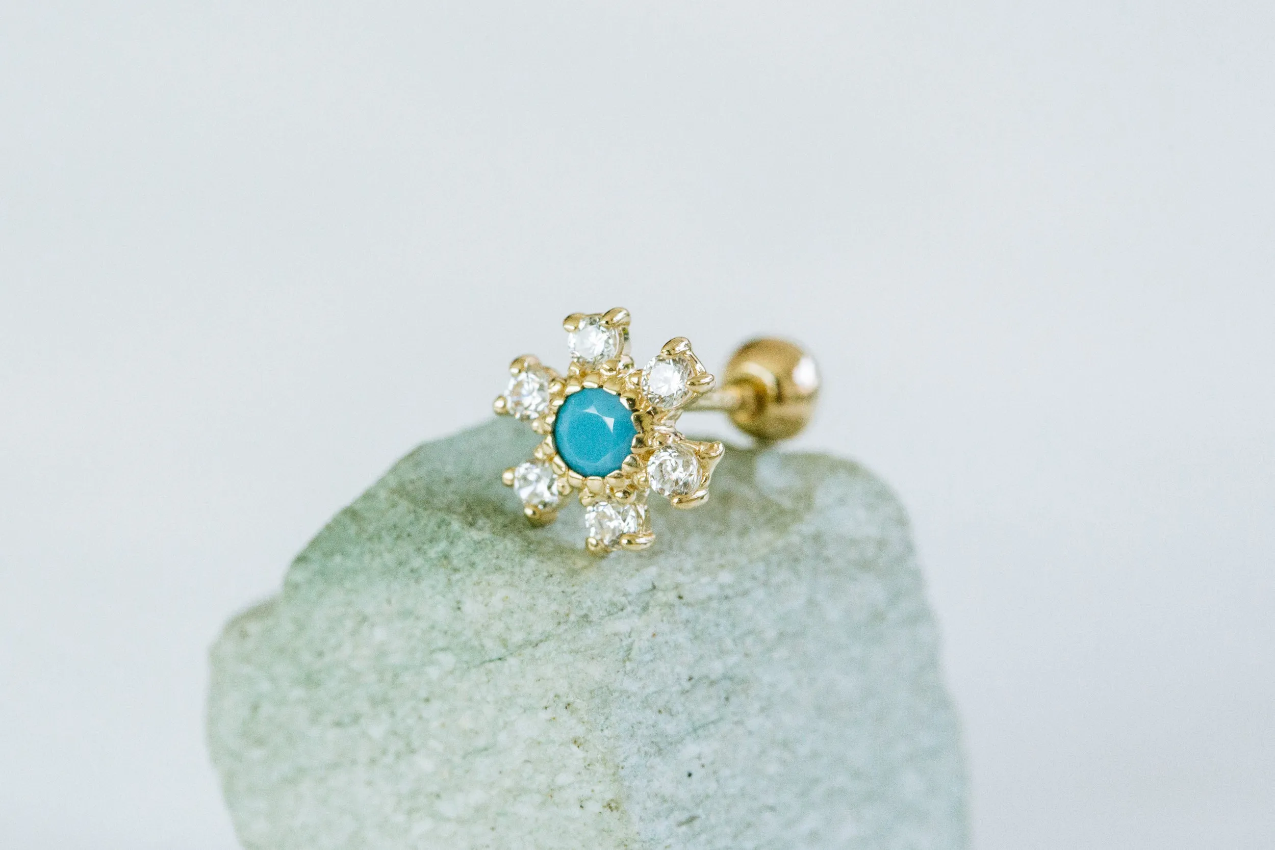 14k Gold Blue Gemstone Square Snowflake Barbell Ear Stud Piercing