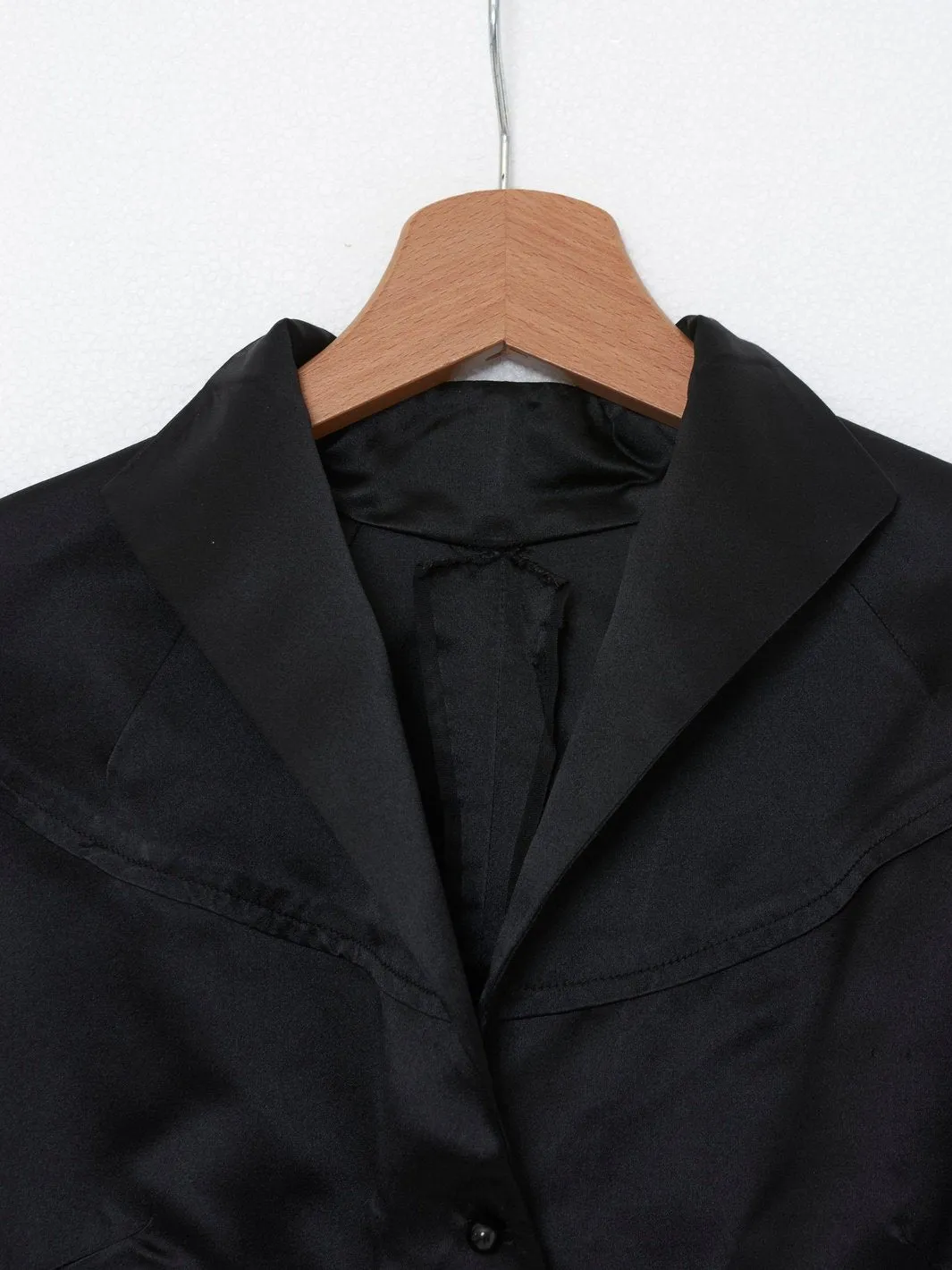 1980s black tailored silk suit