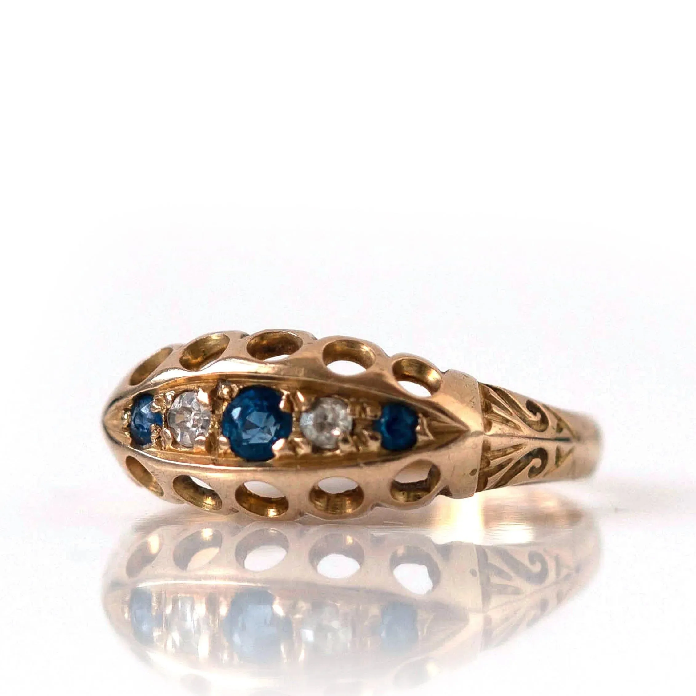 Antique 1914 Sapphire 18ct Diamond Ring