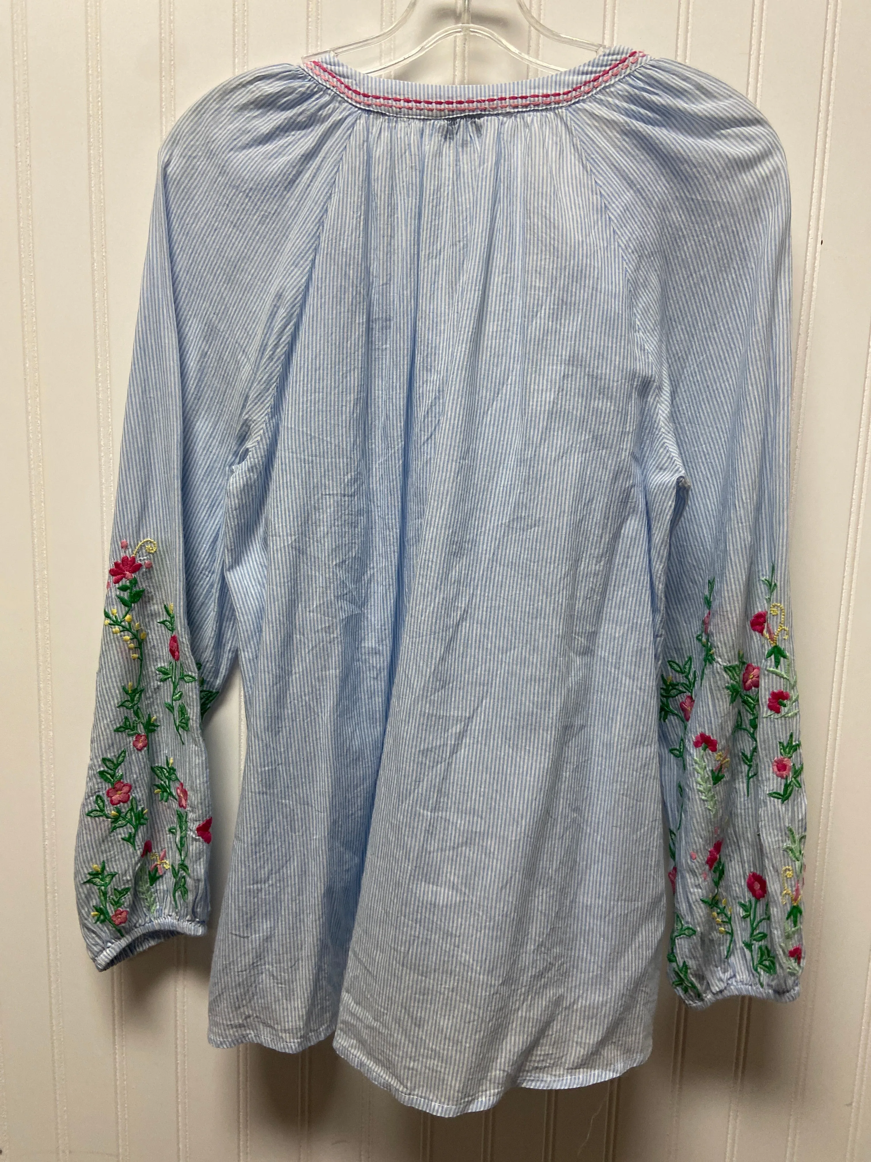 Blue & White Top Long Sleeve Crown And Ivy, Size S