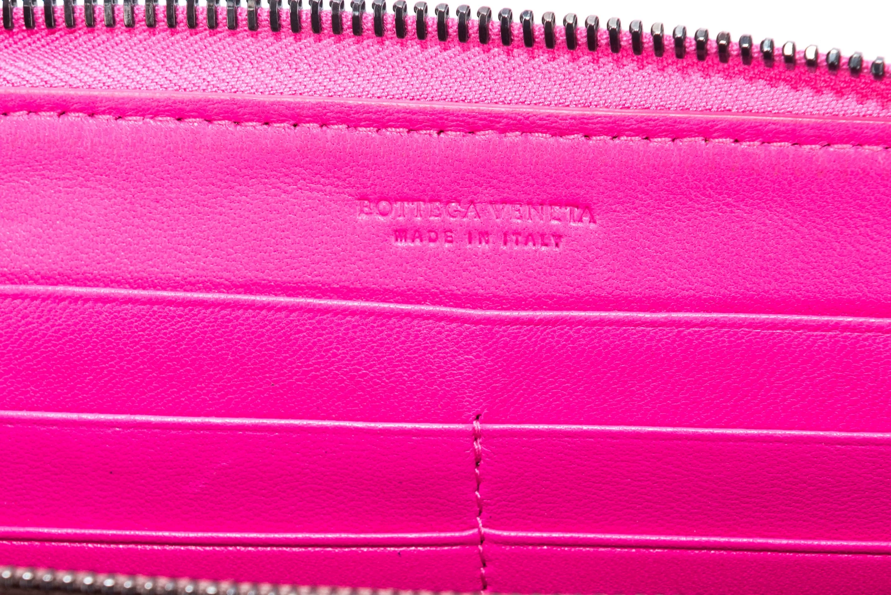 Bottega Veneta Pink Weave Leather Zippy Wallet, no Dust Cover