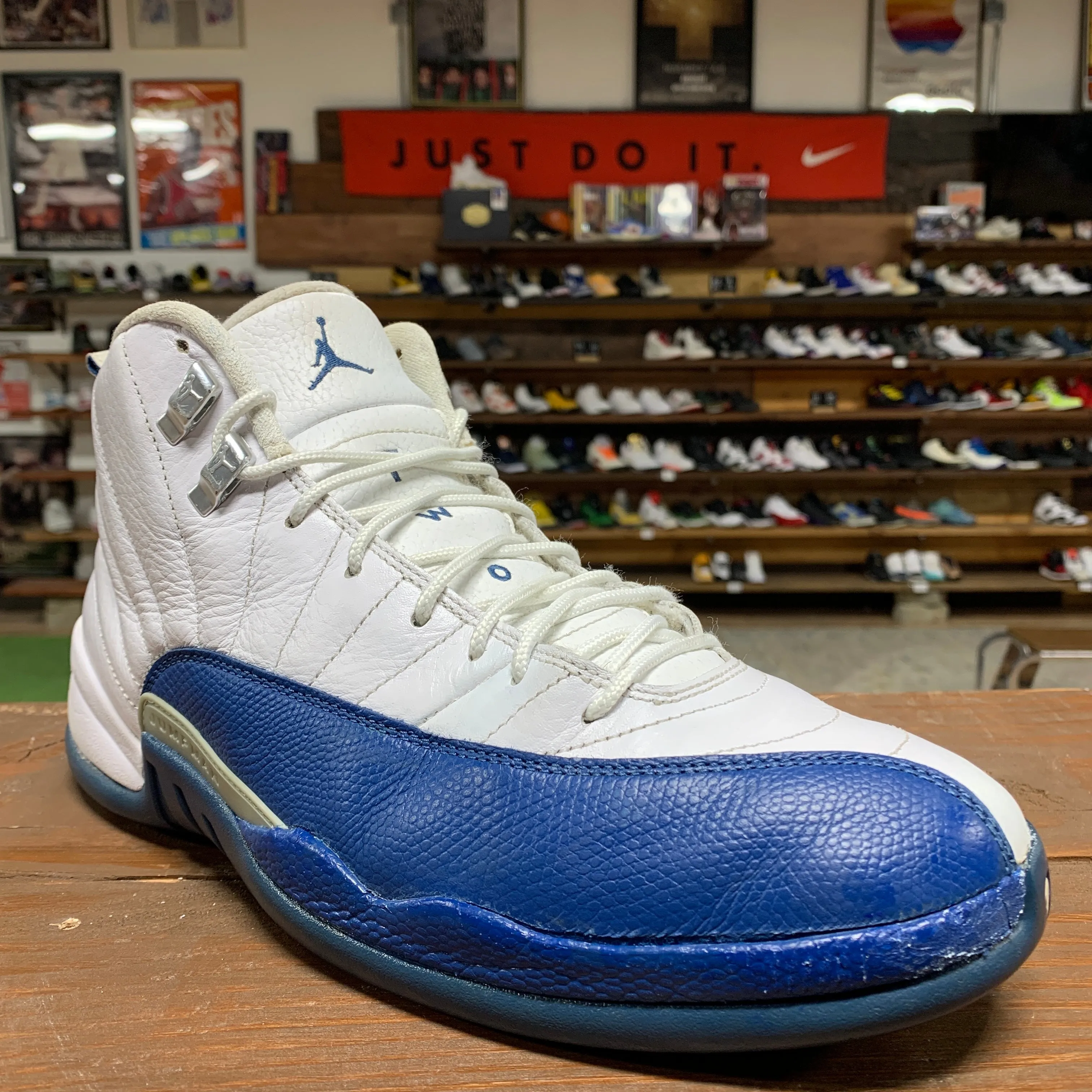 Jordan 12 'French Blue' Size 10.5