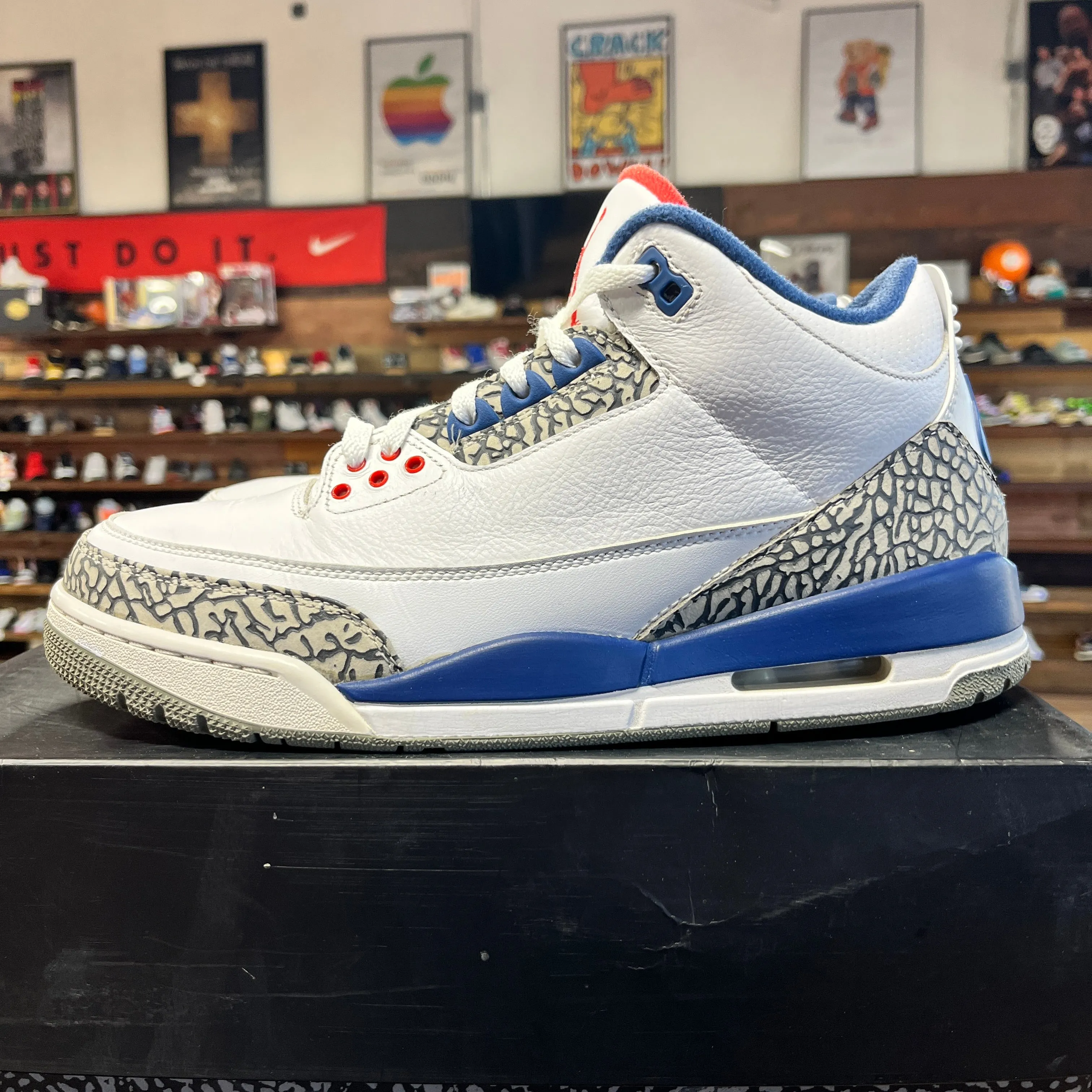 Jordan 3 'True Blue' Size 11