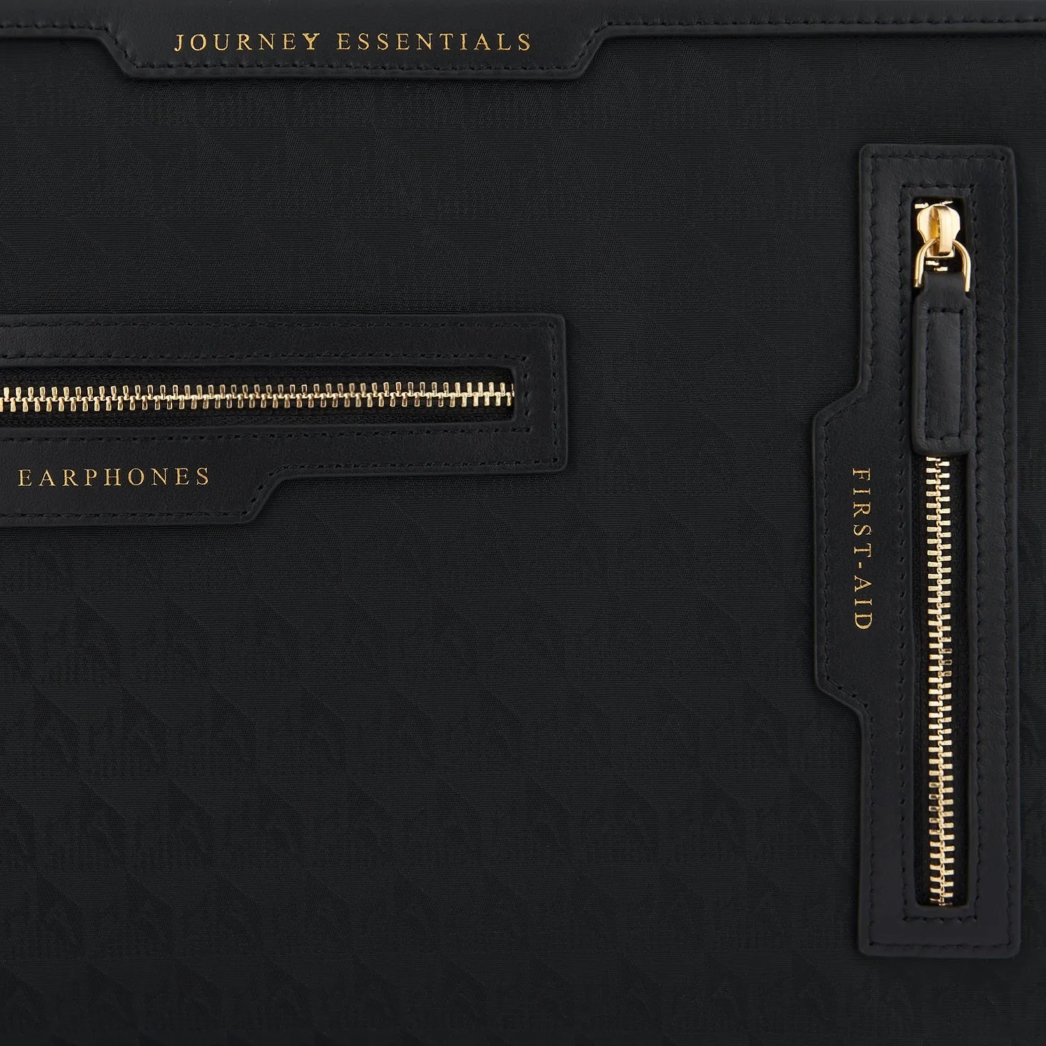 Logo Journey Essentials Pochette