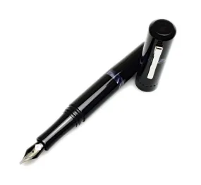 Model 19 Fountain Pen - Black & Smoke