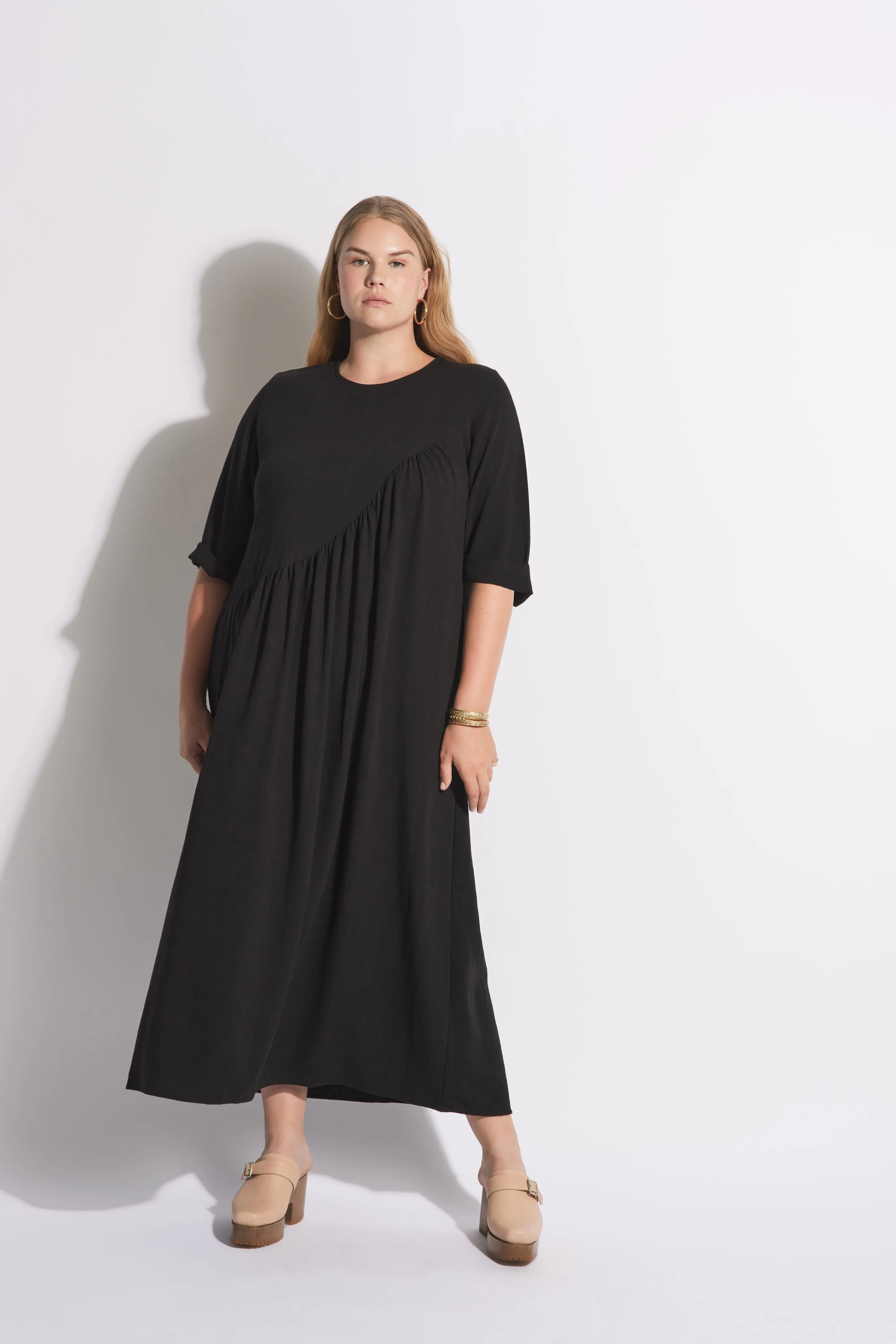 Talia Midi Dress